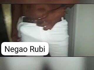 Black Guy With Big Dick Intensely Eats All The Sluts