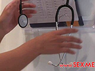 Latina Yurizan Beltran and blonde Anna Lovato fuck in hospital roleplay