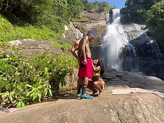 Pretinha 18 Fucked Outdoors At Waterfall