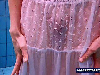 Marketa stuns with hairy underwater show at beach