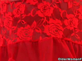 UK Milf Vintage Fox Aroused in Black Tights!