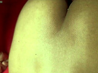 Ruiva fuma e fode dotado.