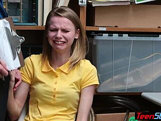 बाइसेक्सुअल स्टड्स माल लोड करते हैं