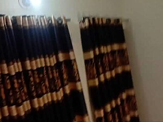 Bangladeshi housewife sneaks tight missionary banging with sneaky salesman