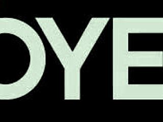 Studs bisexual get sprayed jizz loads.