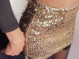 Teen stepsis Eva Myst aids stepbro before party