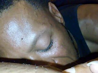 Ebony Amateur Begs for Pussy Eating in Homemade Clip