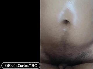 Ruiva fuma cigarro fucks endowed.