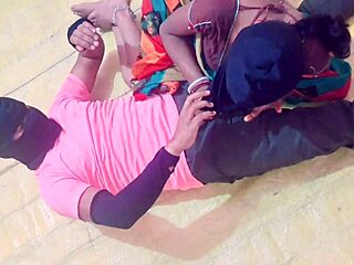 Check out this sexy saree babe moaning while masturbating to her navel sounds