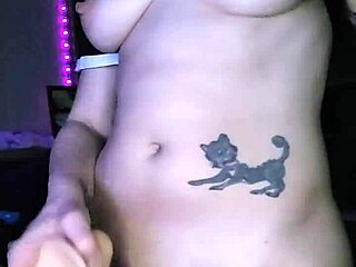 Alt Pawg Reaches Orgasm with Vibrator and Toys