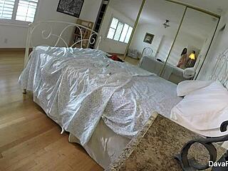 Dava Foxx Asks, 'Want to Get Fucked?'