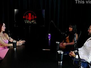 safada shows tits and twerks for fiance