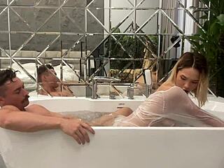 smoking hot lady loves to get spanked and whipped and her partners treatment