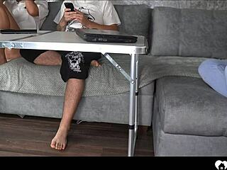 how does this big booty babe ride like a pro?