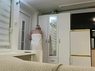 I Dropped the Towel for Delivery Man!