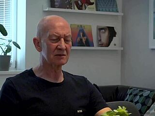 Step Sisters Hot Mouth Sucks Cock In Balaclava