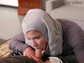 I face fucked the american milf in hijab cosplay