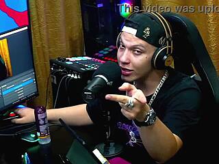 She pulls out the dick during podcast and sucks to the balls, leaving presenter speechless