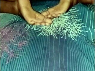 Indian aunt demands hard pounding after massage