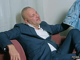 Blonde angelika grays rewards student with shaved pussy