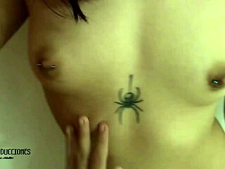 me follo a la cachonda de mi hermanastra cum-en sus ricas nalgas parte 1