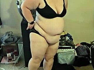 hey, watch this bbw shake it wild to milkshake vibes