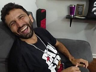 Amateur Couple Fucks During Home Massage In Bedroom