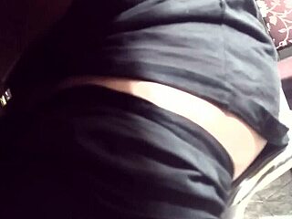 gave oral to podcast host live on boquetecast show