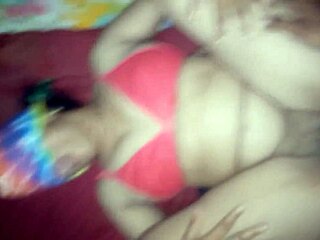 गर्म इंडियन देसी स्टेप ब्रो इन लॉ और सिस इन लॉ वाइल्ड बेडरूम सेक्स करते हैं, ओप्स!