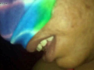 गर्म इंडियन देसी स्टेप ब्रो इन लॉ और सिस इन लॉ वाइल्ड बेडरूम सेक्स करते हैं, ओप्स!