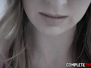 hey, wanna see this kinky teen get fingered in bath?