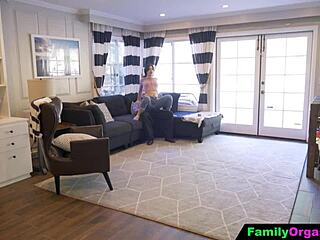 Housewife joins partner and stepdaughter in kitchen threesome