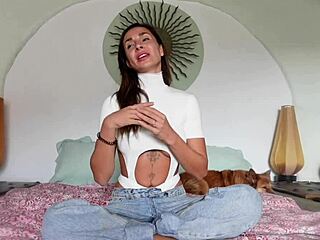 uhh, foreskin or circumcised? tutorial wit roxy fox, ya know