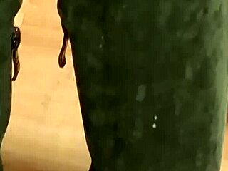 yo, check elza kom rocking sexy nylon like a pro!