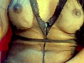 Wild squirting climax after intense pussy licking session