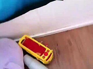 Chubby girl shows off her ass