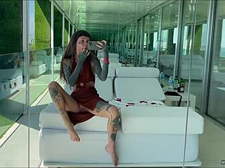 Teen 18+ Fingers Her Wet Pussy Lips And Asshole, Reaching Juicy Orgasm In Tanned Body.