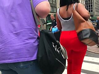 Wow, beautiful ebony ass hidden in candid shot!