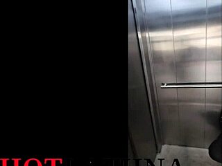 I Nailed My Neighbor’s Stepmom in the Elevator of Medellin Colombia