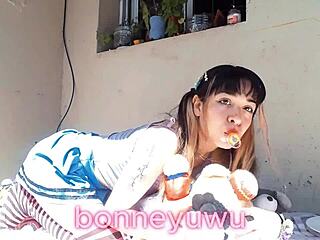 Bonneyuwu Squirts Milk in Pantyhose Fetish