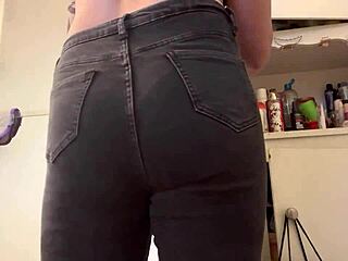 hey, check this gay teen 18+ with a juicy bubble butt!