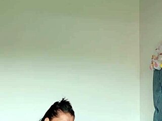 Chorros De Leche! Sexy Girl Squirts Hard While Masturbating Solo