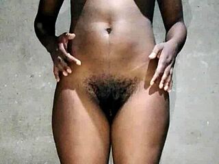 Man, this African amateur babe cums twice in hot action