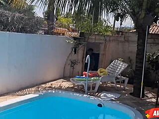 A Gostosa Convinced Me to Pay by Screwing and Giving Her Tight Ass.