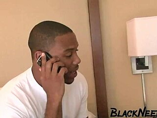 कॉलेज स्टूडेंट के साथ रफ जूसी BBW इंटररेशियल चुदाई