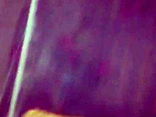 cưỡi ngựa with a teen couple exploring new adventures