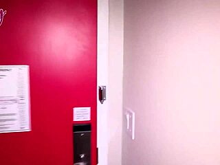 Gorgeous Ellie Asks Seth Brogan For Sex Advice