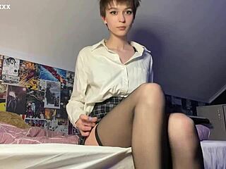 Watch Skinny Beauty Rub Sweet Pussy And Try Not To Cum