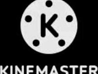 Mexican Wife Flashes Ass on Street After Car Trouble. Her European Lover Joins for a Cheeky Public Show.