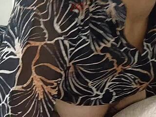 Indian bhabhi gives intense blowjob leading to cumshot